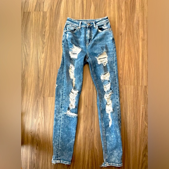 American Eagle Outfitters High Rise Distressed Mom Jeans Stretch size 000 - Picture 1 of 9